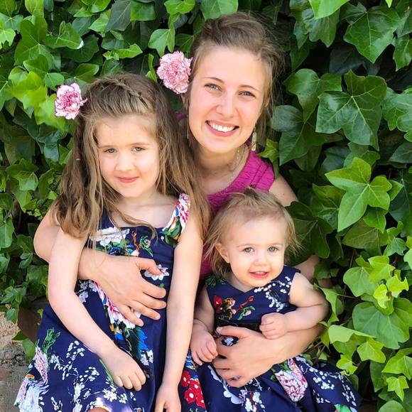 Meet your Posher, Sara - Picture 1 of 1